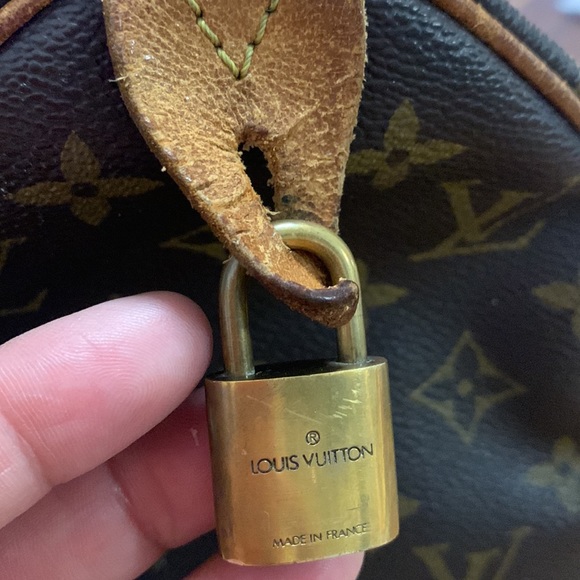 Authentic LV speedy 25 - Picture 4 of 10